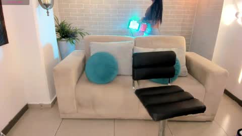 Snapshot of mariaherrera_ chatting on 04.26.26 MARIA HERRERA online show from 04.26.26