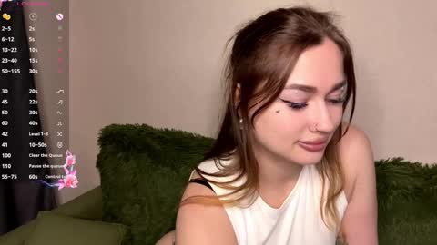 Snapshot of mariamcanestrini chatting on 03.09.26 Lily online show from 03.09.26