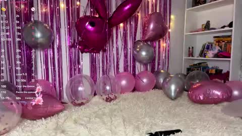 Snapshot of mariamcanestrini chatting on 03.21.26 Lily online show from 03.21.26