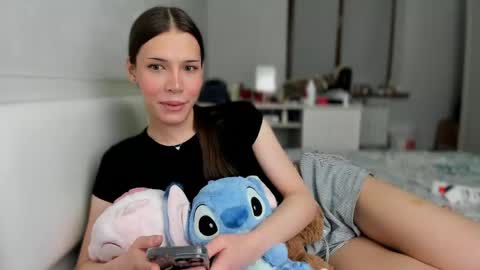 Mariam  online show from 04.16.26