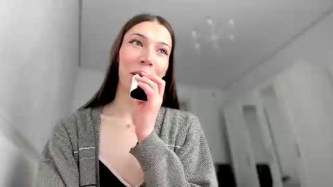 Snapshot of mariamceleste chatting on 06.16.26 Mariam online show from 06.16.26