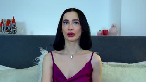 MariaMenson online show from 01.28.25