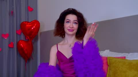 MariaMenson online show from 02.14.25