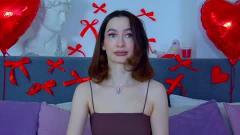 MariaMenson online show from 02.18.25