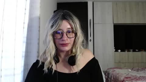 Mariana online show from 09.22.25