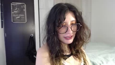 Mariana online show from 10.27.25