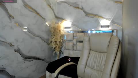 Mariana online show from 03.16.26