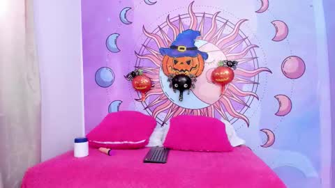 Snapshot of mariana_16_ chatting on 10.27.25 mariana_16_ online show from 10.27.25