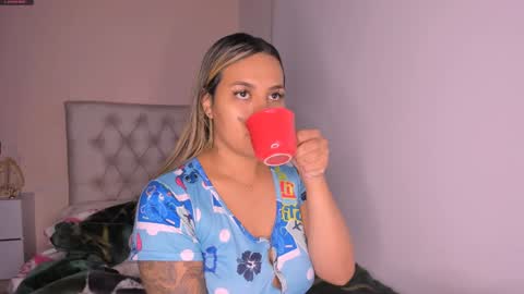 Snapshot of mariana__roe chatting on 01.17.25 Mariana Roe online show from 01.17.25