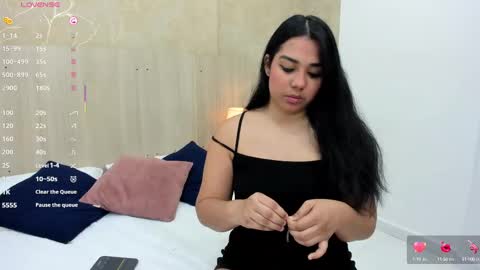 Snapshot of mariana_allen chatting on 09.09.25 Mariana Allen online show from 09.09.25