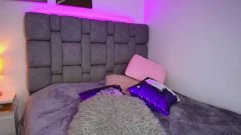 Mariana Gomez online show from 02.04.26