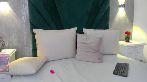 Mariana online show from 12.06.24