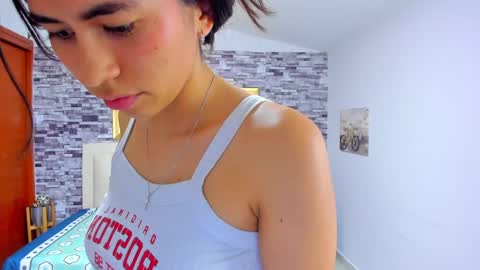 Snapshot of marianaxxx__ chatting on 02.07.25 Mariana online show from 02.07.25