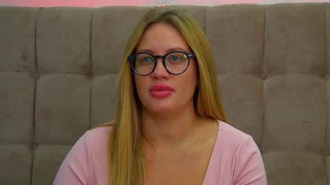 Maria online show from 02.04.25