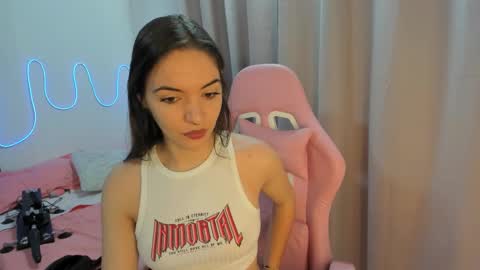 Snapshot of mariangel_3 chatting on 02.25.26 Mariangel online show from 02.25.26