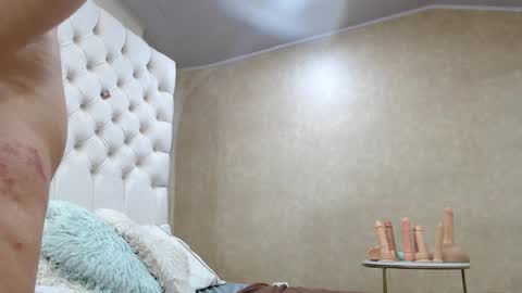 Snapshot of mariangel_bigboobs chatting on 03.05.26 la crespa x online show from 03.05.26