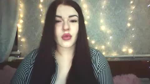 mariangloom online show from 04.07.26