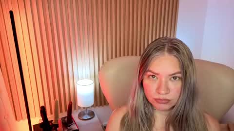 Marian Love  online show from 09.29.25