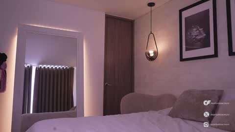 Snapshot of mariannacruzz chatting on 09.09.25 MARIANA online show from 09.09.25