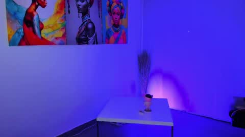 M A R I A N E online show from 04.09.26