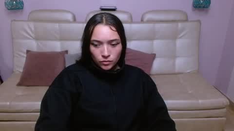 Snapshot of marianne_cam chatting on 04.15.26 marianne_cam online show from 04.15.26