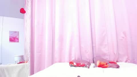 Snapshot of marianrosse chatting on 06.14.26 marianrosse online show from 06.14.26