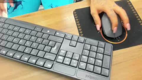 Snapshot of mariansexx chatting on 02.21.25 Marian Sexy online show from 02.21.25