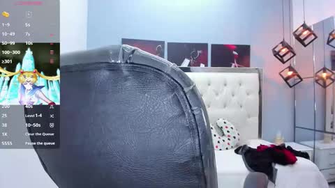 Snapshot of mariansexx chatting on 03.17.26 Marian Sexy online show from 03.17.26