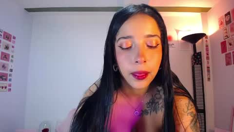 Nicolle online show from 05.24.26