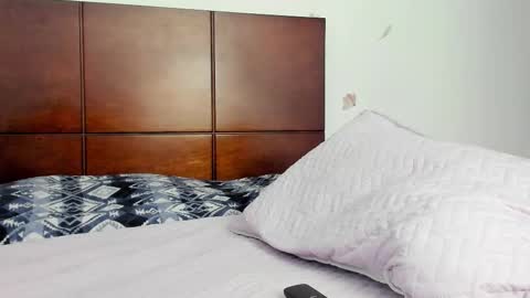 Snapshot of marie_pourtoi chatting on 11.15.25 700 pm Washington time online show from 11.15.25