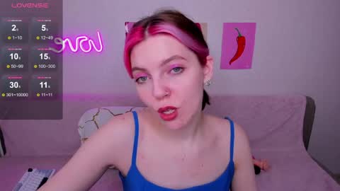 Snapshot of marie_reyess chatting on 04.24.26 Marie 3 online show from 04.24.26