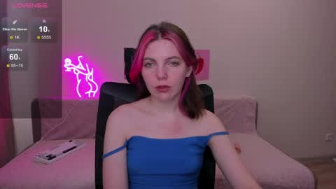 Snapshot of marie_reyess chatting on 05.14.26 Marie 3 online show from 05.14.26