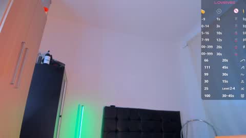 Snapshot of mariebycb chatting on 11.22.25 Maria online show from 11.22.25