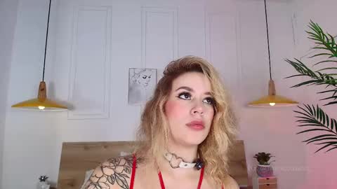 Snapshot of mariee_rosee chatting on 06.02.26 Mary online show from 06.02.26