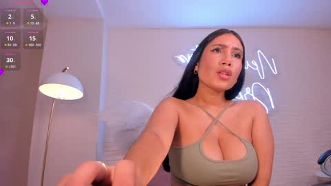 Snapshot of mariejane2 chatting on 01.04.25 Im Marie Jane online show from 01.04.25