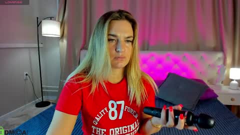 Snapshot of mariel_lie chatting on 04.03.26 Mariel online show from 04.03.26