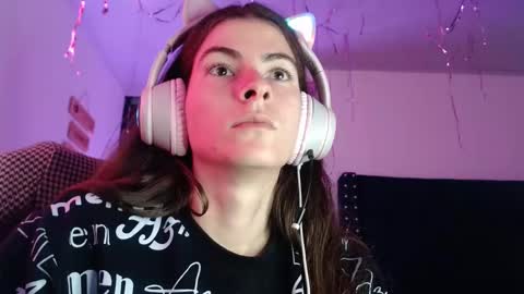 Mariie online show from 01.04.25