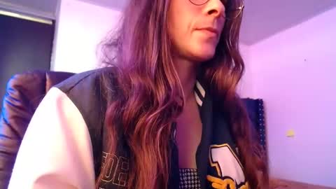 Mariie online show from 02.17.25