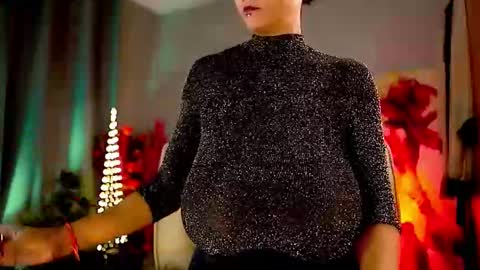 Nikita - Scroll down and read my bio please. New Pictures in Bio online show from 01.17.26