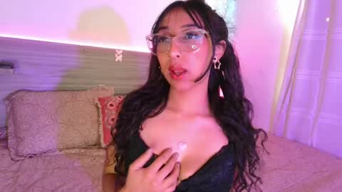 Snapshot of marijaneh chatting on 04.04.26 Luna Dulk online show from 04.04.26