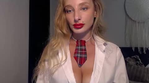 MarilynDevilish online show from 09.10.25