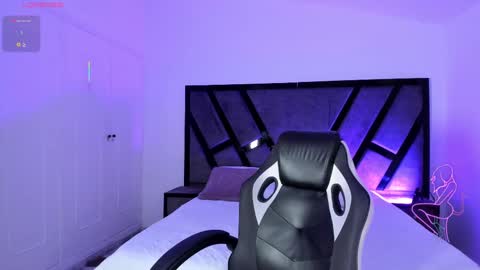 Snapshot of marilyndupont chatting on 09.30.25 Marilyn online show from 09.30.25