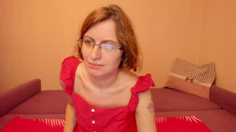 Snapshot of marilynspecial chatting on 06.16.26 Marilyn online show from 06.16.26