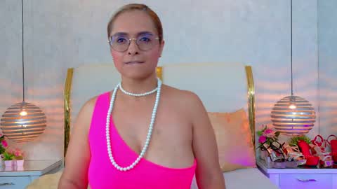 Marilyn Vega online show from 05.26.26