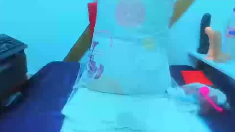 Snapshot of marilynwett chatting on 10.17.25 marilynwett online show from 10.17.25