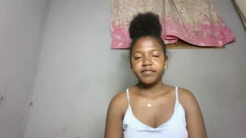 Snapshot of marina0506 chatting on 12.22.25 marina0506 online show from 12.22.25