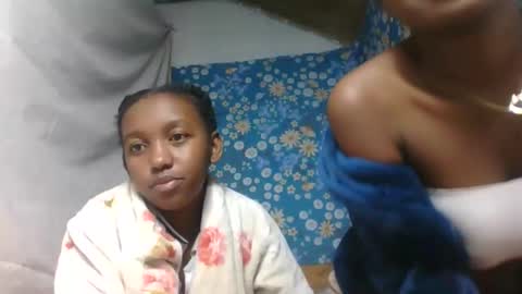 Snapshot of marinagold69 chatting on 05.21.26 marinagold69 online show from 05.21.26