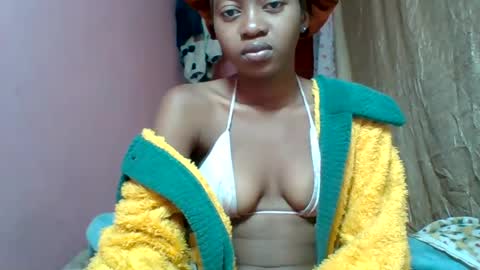 Snapshot of marinagold69 chatting on 07.20.26 marinagold69 online show from 07.20.26