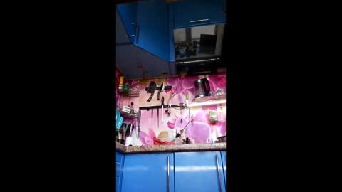Snapshot of marinka_ chatting on 04.19.26 marinka_ online show from 04.19.26