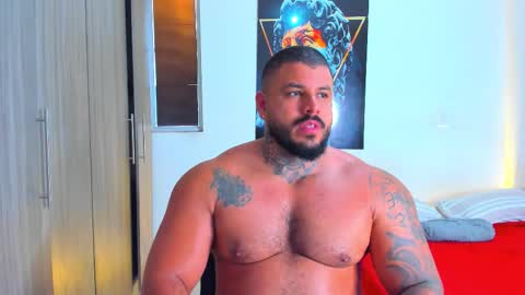 Snapshot of mario_teran chatting on 11.23.25 Mario Teran online show from 11.23.25